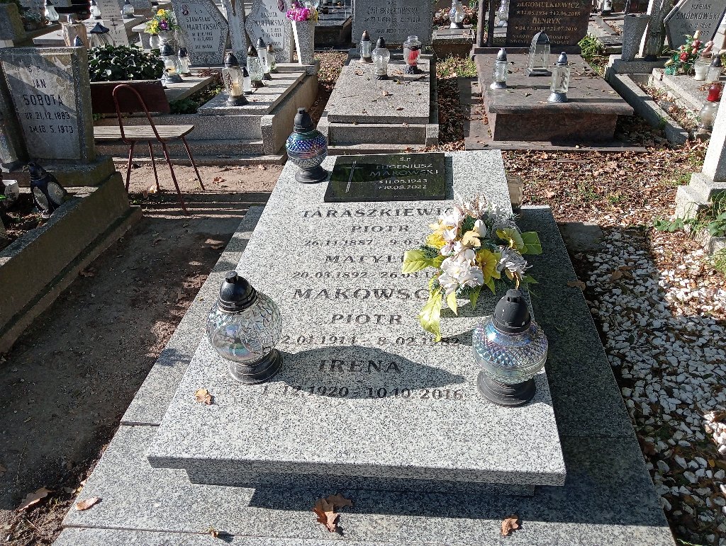 Grób Piotr Taraszkiewicz
