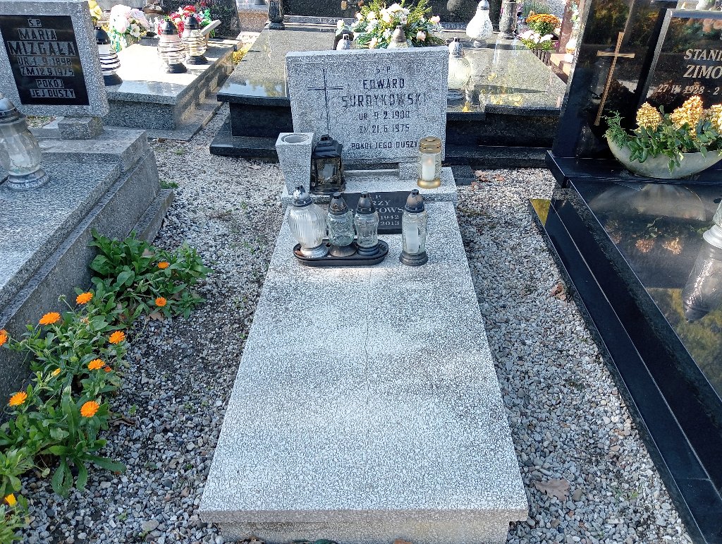 Grób Jerzy Surdykowski