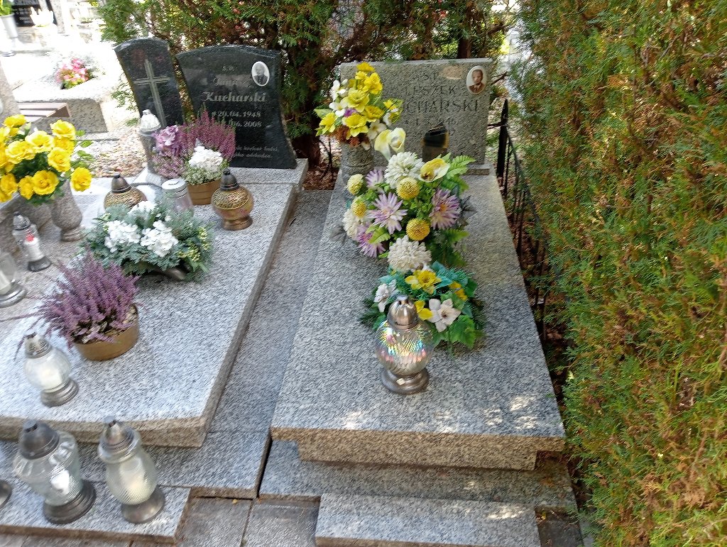 Grób Leszek Kucharski